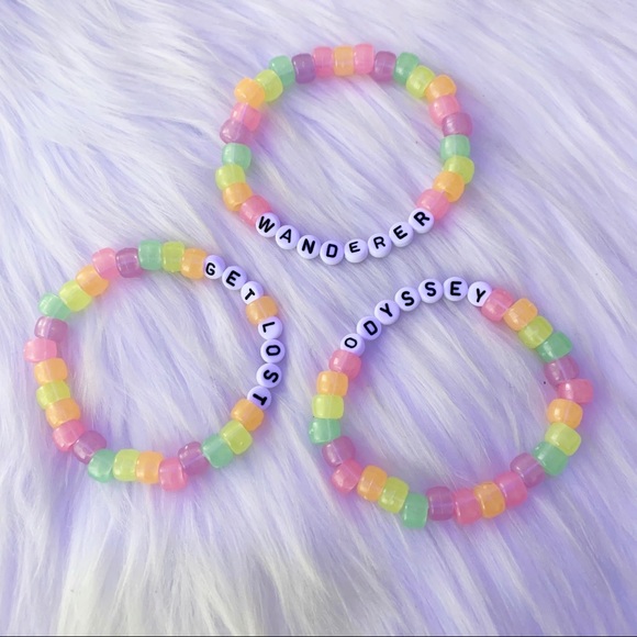 Hand Crafted Jewelry - Travel Vibes Kandi 👽  Wanderer